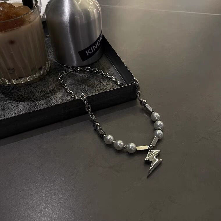 Design Pearl Mosaic Lightning Pendant Necklace